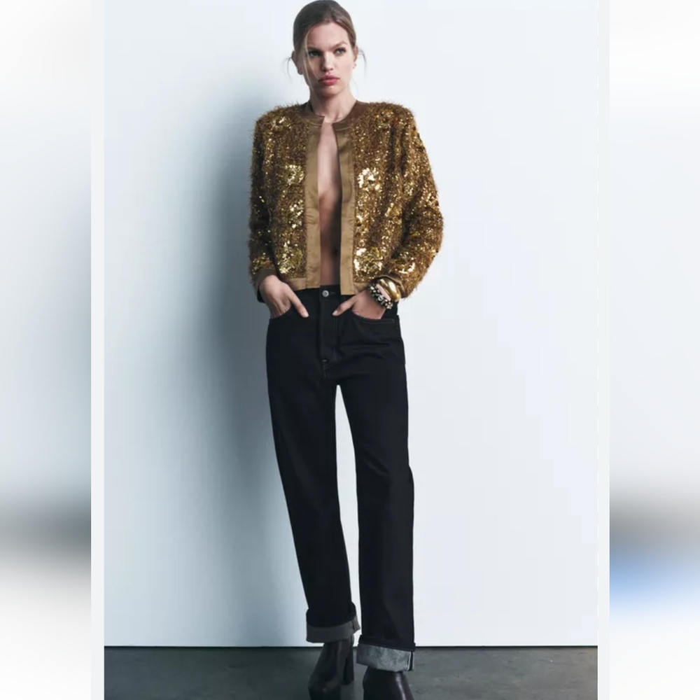 BNWT! Zara knit cardigan with sequin